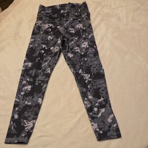 EUC Women's The North Face Gray, Black & Lilac Leggings. Size L